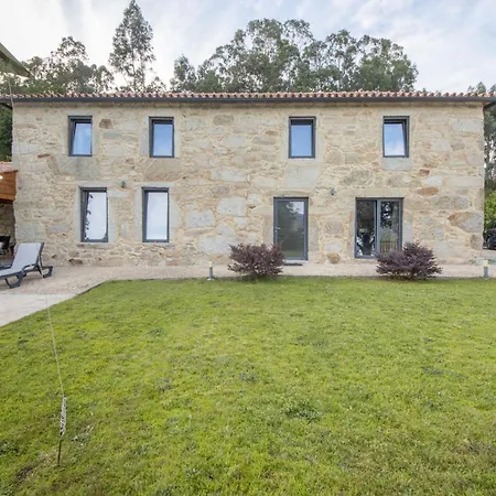 Casa De Pedra D'alborinhas Ferienhaus *
